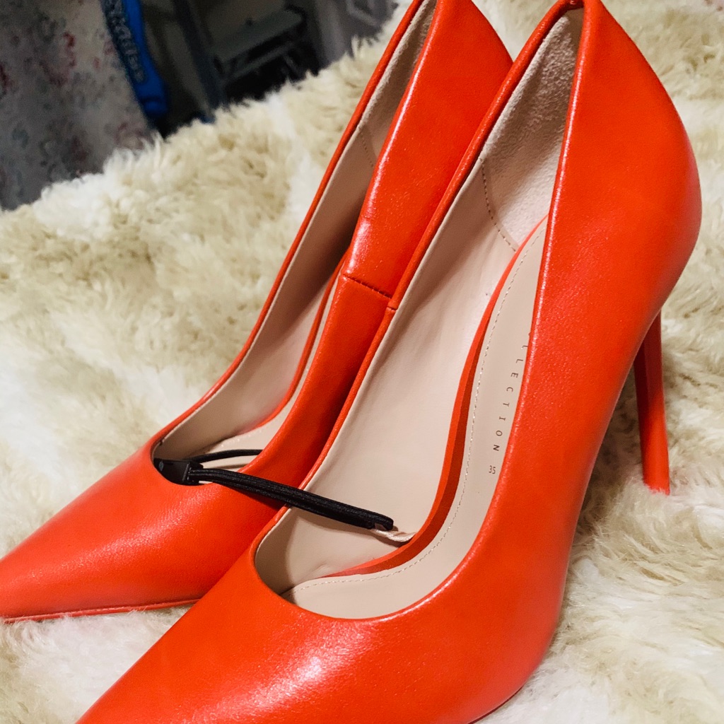 Zara Basic Collection Orange Pump